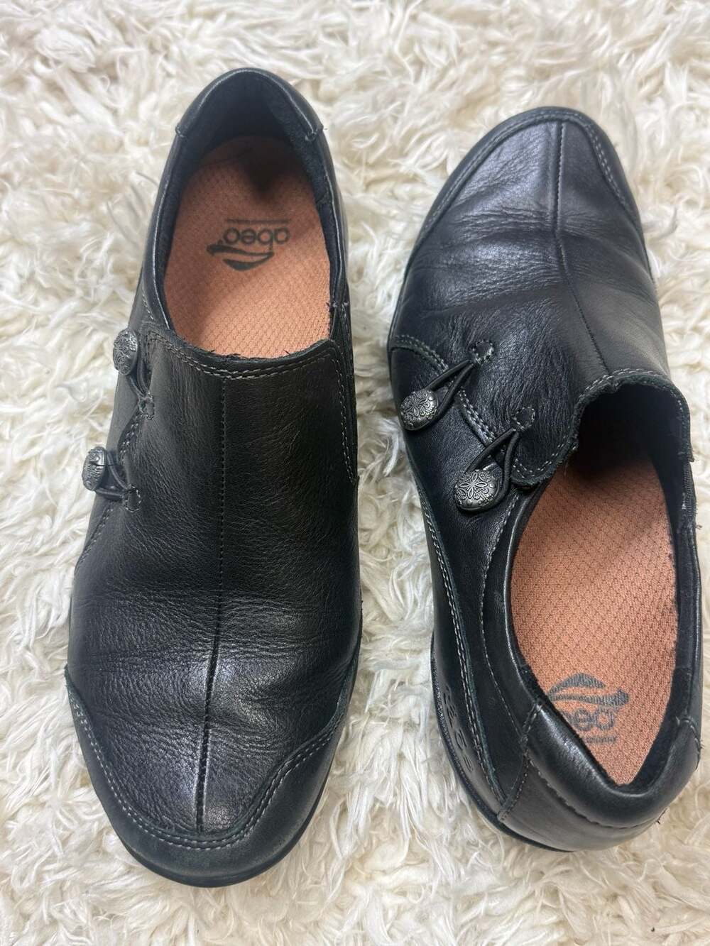 Taos Size 7.5 Encore Slip-On Shoes Black Leather
